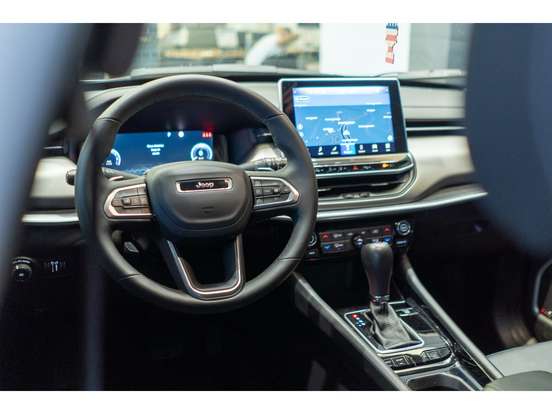 JEEP-COMPASS-2024