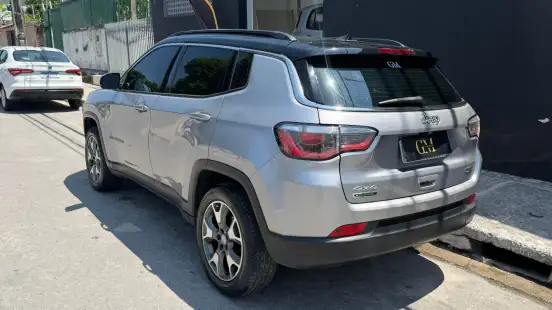 JEEP-COMPASS-2.0 16V DIESEL LONGITUDE 4X4 AUTOMÁTICO JEEP-COMPASS-2019
