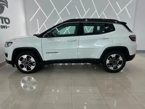 JEEP-COMPASS-2.0 16V FLEX LONGITUDE AUTOMÁTICO JEEP-COMPASS-2018