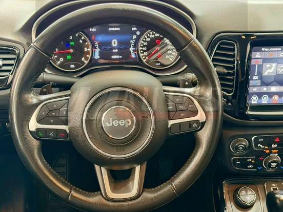 JEEP-COMPASS-2.0 16V DIESEL LIMITED 4X4 AUTOMÁTICO JEEP-COMPASS-2020