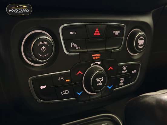 JEEP-COMPASS-2.0 16V DIESEL LONGITUDE 4X4 AUTOMÁTICO JEEP-COMPASS-2018