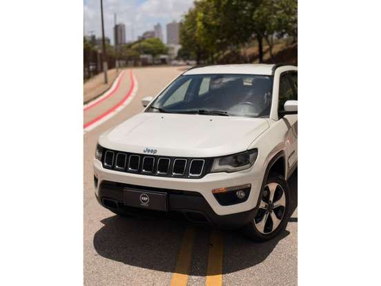 JEEP-COMPASS-2.0 16V DIESEL LONGITUDE 4X4 AUTOMÁTICO JEEP-COMPASS-2018