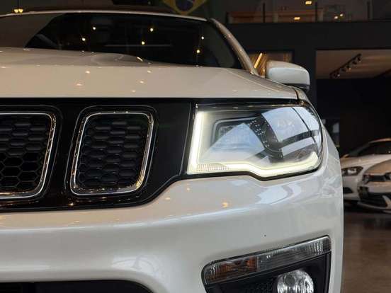 JEEP-COMPASS-2.0 16V DIESEL LONGITUDE 4X4 AUTOMÁTICO JEEP-COMPASS-2021