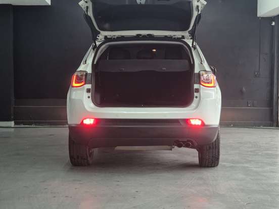 JEEP-COMPASS-2.0 16V FLEX LIMITED AUTOMÁTICO JEEP-COMPASS-2020