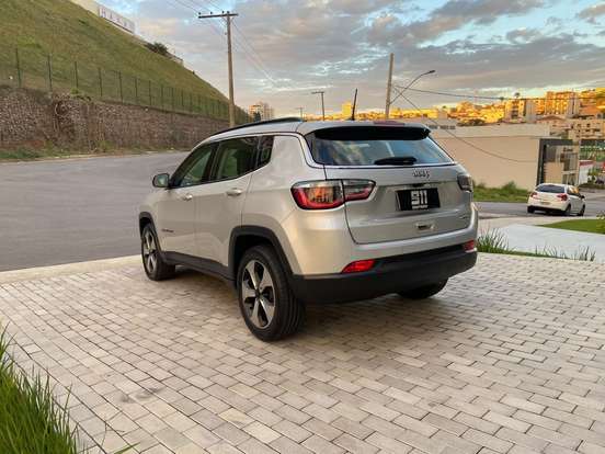 JEEP-COMPASS-2.0 16V FLEX LONGITUDE AUTOMÁTICO JEEP-COMPASS-2017