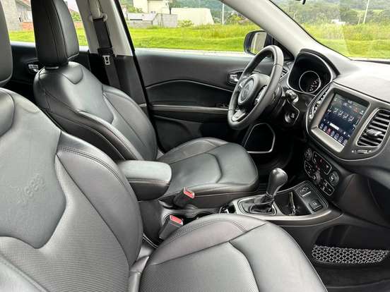JEEP-COMPASS-2.0 16V FLEX LONGITUDE AUTOMÁTICO JEEP-COMPASS-2018
