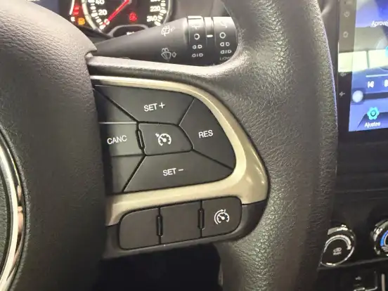 JEEP-RENEGADE-1.8 16V FLEX SPORT 4P AUTOMÁTICO JEEP-RENEGADE-2016