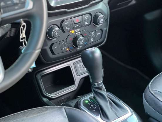 JEEP-RENEGADE-2023