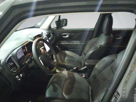 JEEP-RENEGADE-1.3 T270 TURBO FLEX LONGITUDE AT6 JEEP-RENEGADE-2025