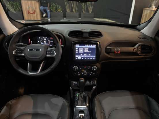 JEEP-RENEGADE-1.3 T270 TURBO FLEX WILLYS 4X4 AT9 JEEP-RENEGADE-2024