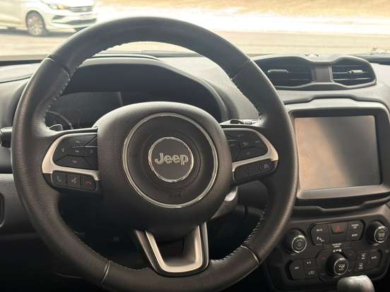 JEEP-RENEGADE-2021