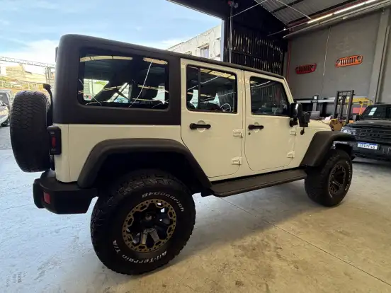 JEEP-WRANGLER-2013