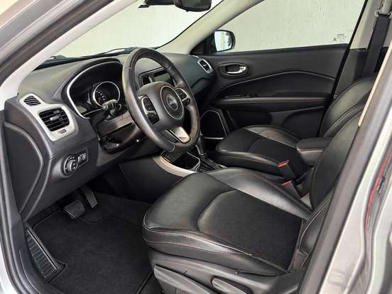 JEEP-COMPASS-2.0 16V FLEX LONGITUDE AUTOMÁTICO JEEP-COMPASS-2019