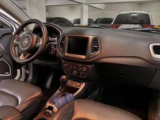 JEEP-COMPASS-2.0 16V FLEX LONGITUDE AUTOMÁTICO JEEP-COMPASS-2019