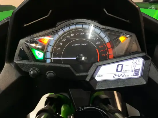 KAWASAKI-NINJA 300-2023