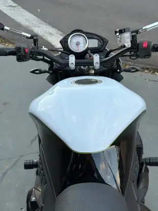 KAWASAKI-Z-750-2010