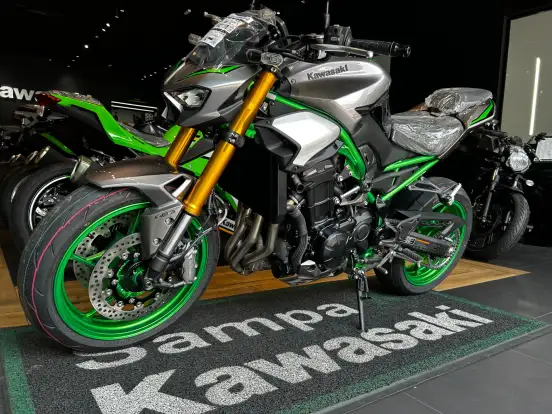 KAWASAKI-Z900 R EDITION-2025