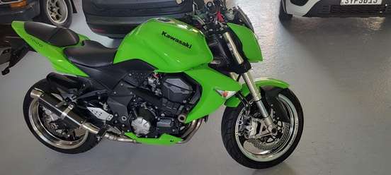 KAWASAKI-Z1000-2008