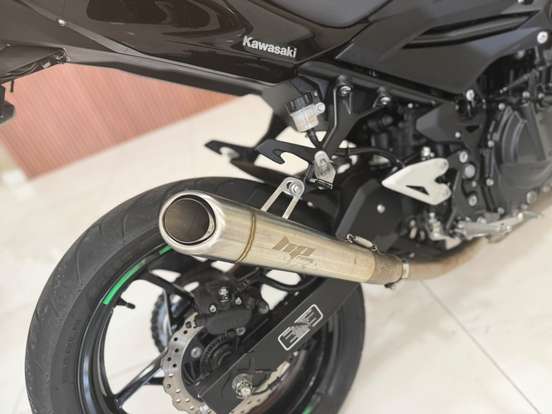 KAWASAKI-Z400-2022