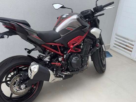 KAWASAKI-Z900 KAWASAKI-Z900-2025