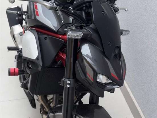 KAWASAKI-Z900 KAWASAKI-Z900-2025