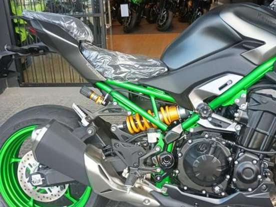 KAWASAKI-Z900 R EDITION KAWASAKI-Z900 R EDITION-2025