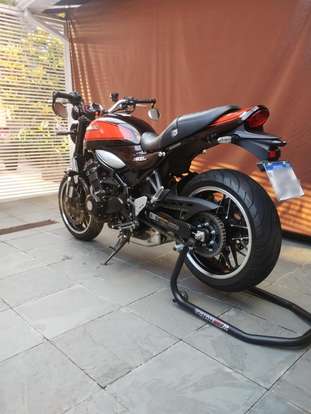 KAWASAKI-Z900RS-2018