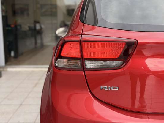 KIA-RIO-2020