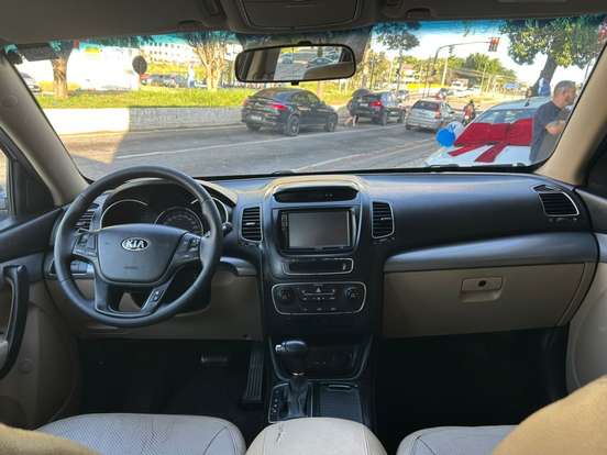 KIA-SORENTO-2014