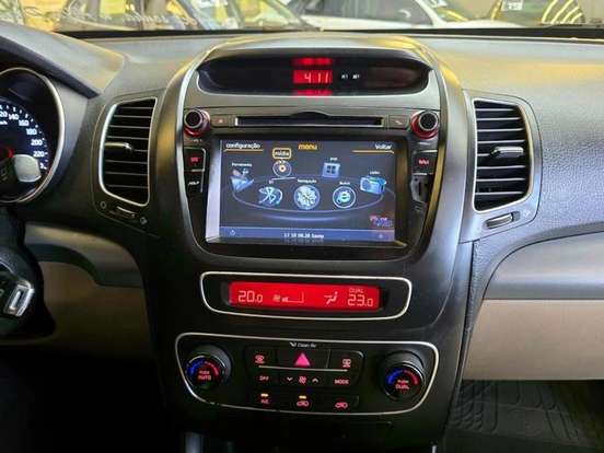 KIA-SORENTO-2013