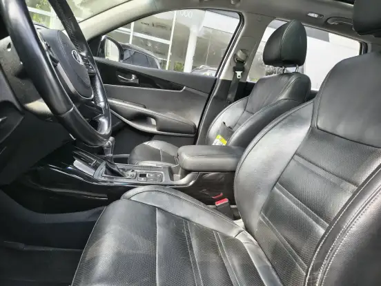 KIA-SORENTO-3.5 V6 GASOLINA EX 7L AUTOMATICO KIA-SORENTO-2018