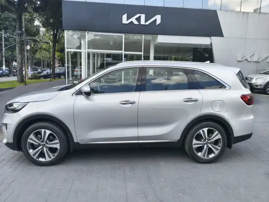 KIA-SORENTO-3.5 V6 GASOLINA EX 7L AWD AUTOMATICO KIA-SORENTO-2018