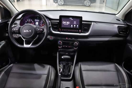KIA-STONIC-2021