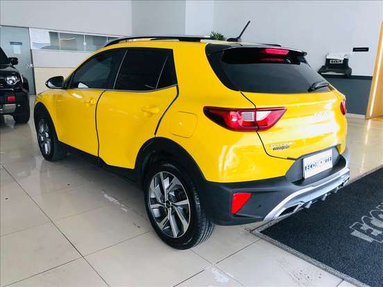 KIA-STONIC-2021