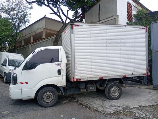 KIA-BONGO-2021