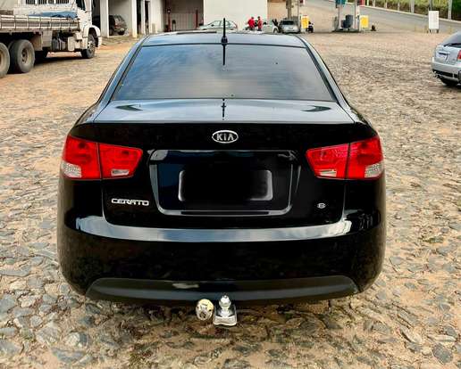 KIA-CERATO-2010