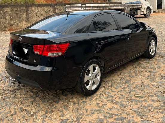 KIA-CERATO-1.6 SX2 16V GASOLINA 4P AUTOMÁTICO KIA-CERATO-2010