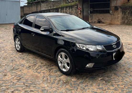 KIA-CERATO-2010