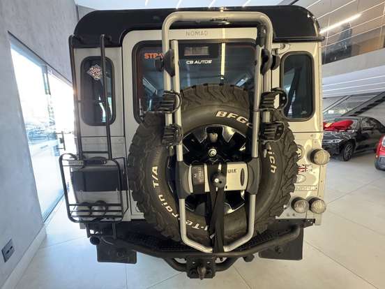 LAND ROVER-DEFENDER-2011