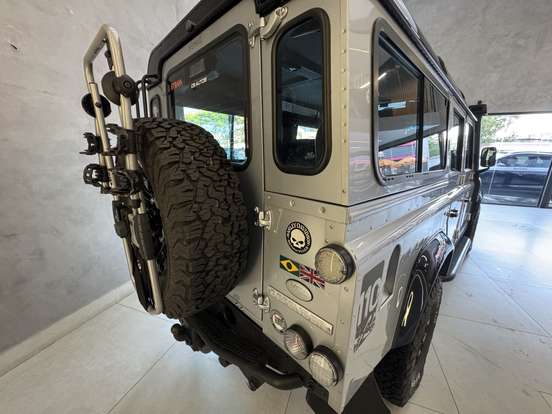 LAND ROVER-DEFENDER-2.4 110 SW 4X4 TURBO DIESEL 4P MANUAL LAND ROVER-DEFENDER-2011