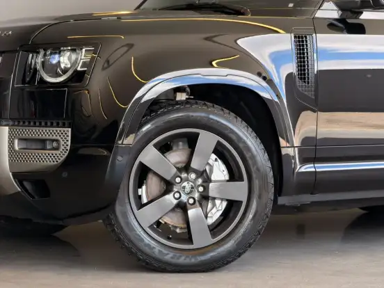 LAND ROVER-DEFENDER-2023