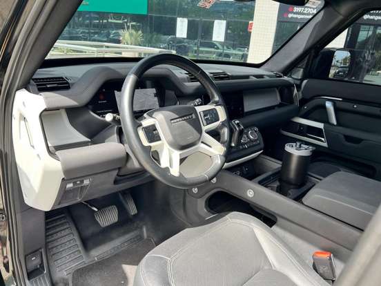 LAND ROVER-DEFENDER-2023