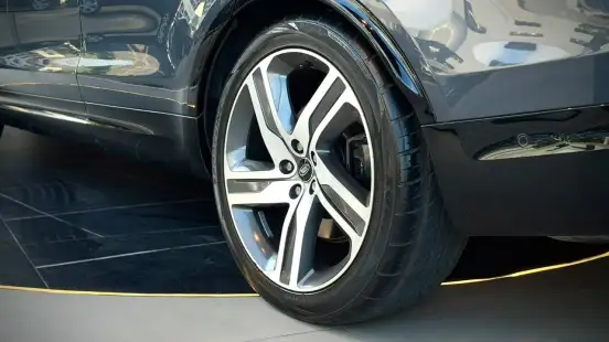 LAND ROVER-DISCOVERY-2023