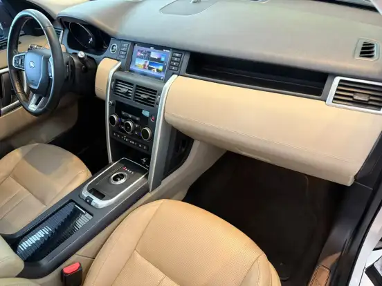 LAND ROVER-DISCOVERY SPORT-2017