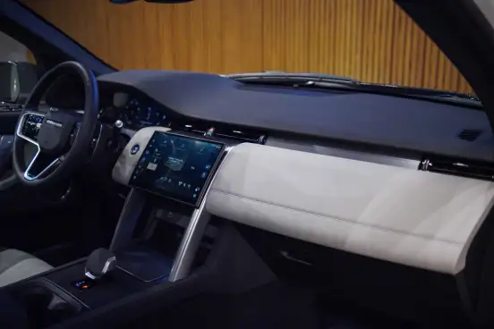 LAND ROVER-DISCOVERY SPORT-2024