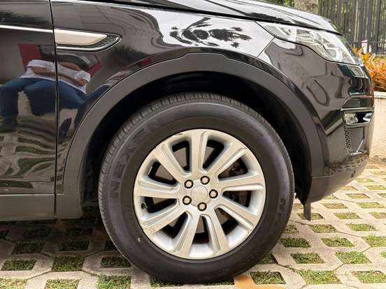 LAND ROVER-DISCOVERY SPORT-2017