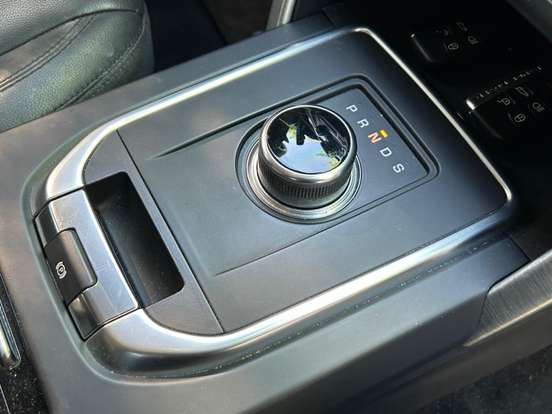LAND ROVER-DISCOVERY SPORT-2018