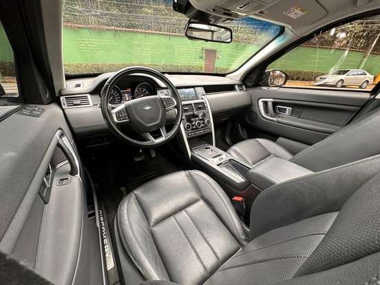 LAND ROVER-DISCOVERY SPORT-2017