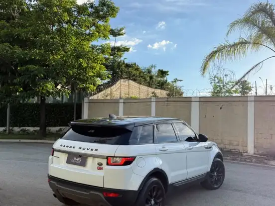 LAND ROVER-RANGE ROVER EVOQUE-2.0 16V TD4 TURBO DIESEL SE 4WD 4P AUTOMÁTICO LAND ROVER-RANGE ROVER EVOQUE-2016