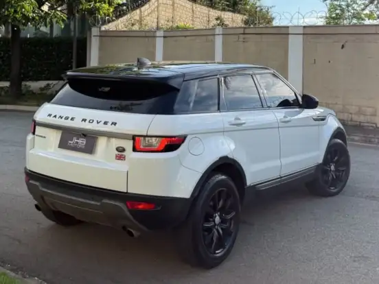 LAND ROVER-RANGE ROVER EVOQUE-2.0 SE 4WD 16V GASOLINA 4P AUTOMÁTICO LAND ROVER-RANGE ROVER EVOQUE-2017